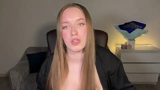 EvaMaddison online show from 05.15.26