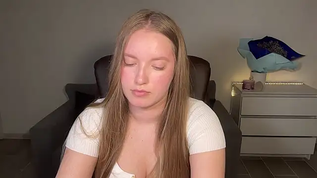 EvaMaddison online show from 07.03.26