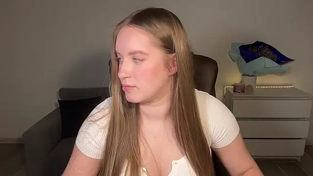 EvaMaddison online show from 07.11.26