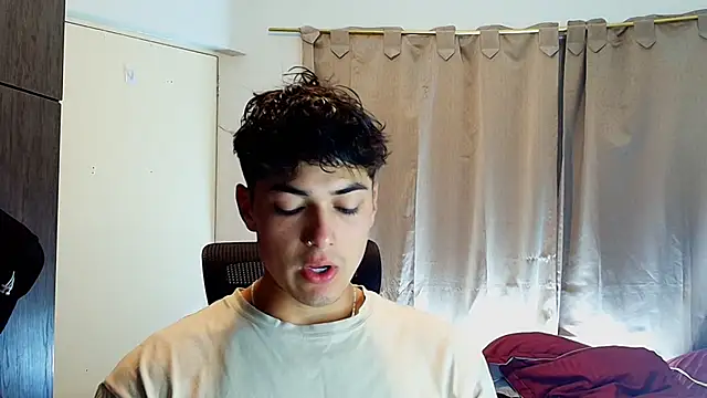 Snapshot of jimmy_class chatting on 11.02.25 jimmy class online show from 11.02.25