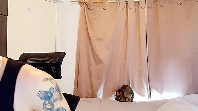 Snapshot of jimmy_class chatting on 11.28.25 jimmy class online show from 11.28.25