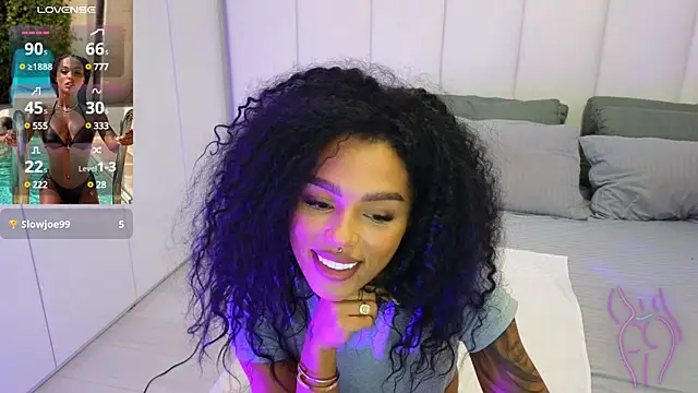 Snapshot of KimiBrown chatting on 02.06.25 KimiBrown online show from 02.06.25