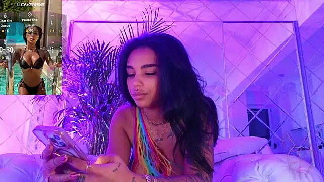 KimiBrown online show from 12.04.25