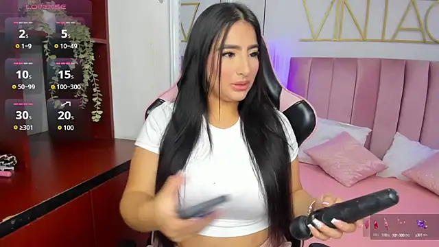 amy-thomson1 online show from 09.12.25