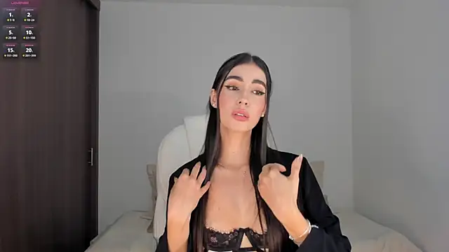 RebeccaBaxter online show from 03.12.25