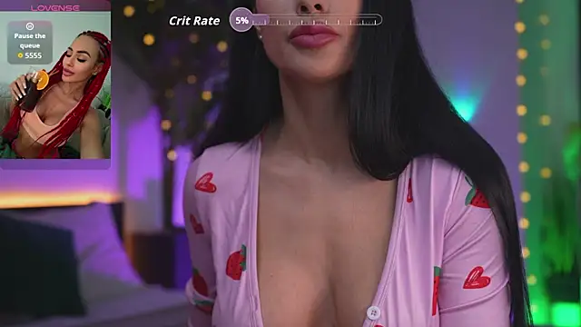 Lorettelorena online show from 12.14.25