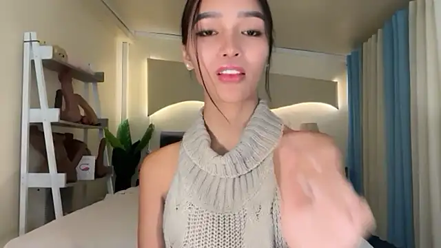  caroline69 online show from 11.13.25