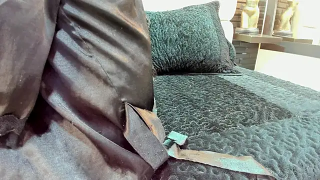 Salo Heaven online show from 02.05.25