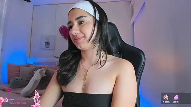 annadu011 online show from 03.04.25