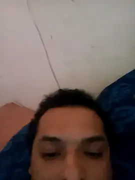 Snapshot of lilo_stick chatting on 12.31.24 lilo stick online show from 12.31.24