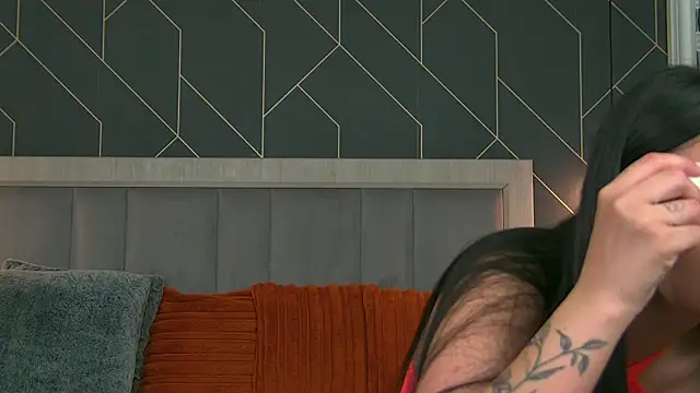 EmyLaveau online show from 04.21.26