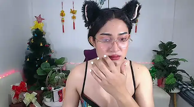 Snapshot of plysaithailand chatting on 01.15.25 plysaithailand online show from 01.15.25