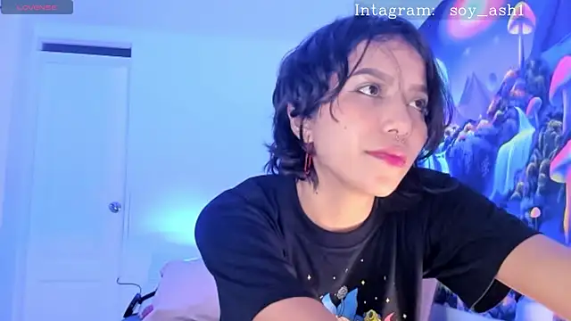 Snapshot of Ashlleycam_ chatting on 01.07.25 Ashlleycam  online show from 01.07.25