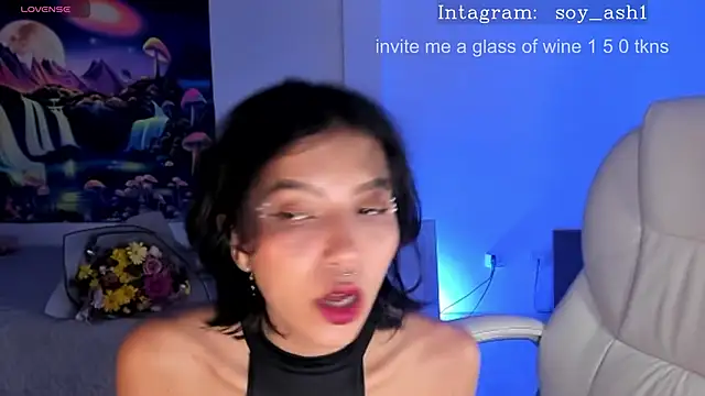 Snapshot of Ashlleycam_ chatting on 02.15.25 Ashlleycam  online show from 02.15.25