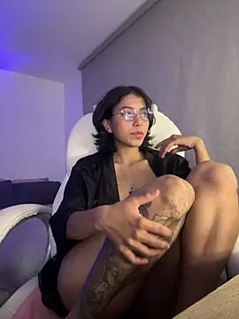 Snapshot of Ashlleycam_ chatting on 03.01.25 Ashlleycam  online show from 03.01.25