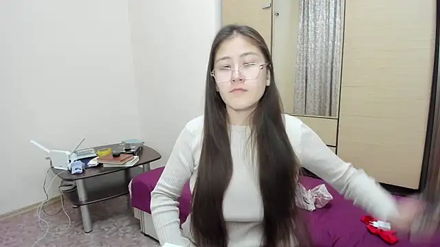 Riz girl online show from 12.20.24