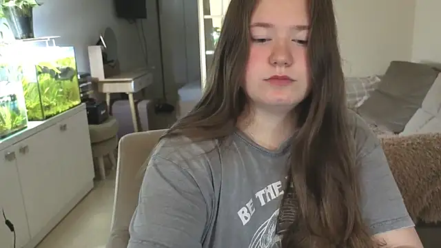 Snapshot of remirann_ chatting on 11.02.25 remirann online show from 11.02.25