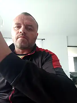 Snapshot of Adry1986 chatting on 09.30.25 Adry1986 online show from 09.30.25