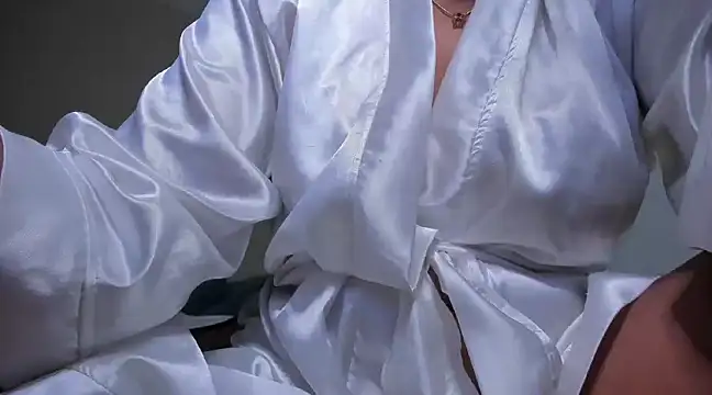 Snapshot of rosaaliiaa1 chatting on 01.06.25 rosaaliiaa1 online show from 01.06.25