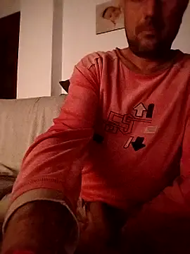 Snapshot of juandi21cm chatting on 02.08.25 juandi21cm online show from 02.08.25