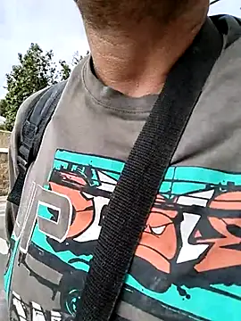 Snapshot of juandi21cm chatting on 02.21.25 juandi21cm online show from 02.21.25