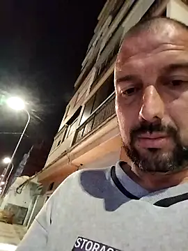 Snapshot of juandi21cm chatting on 02.22.25 juandi21cm online show from 02.22.25