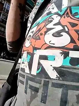 Snapshot of juandi21cm chatting on 02.27.25 juandi21cm online show from 02.27.25