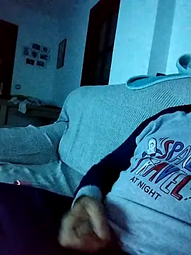 Snapshot of juandi21cm chatting on 03.01.25 juandi21cm online show from 03.01.25