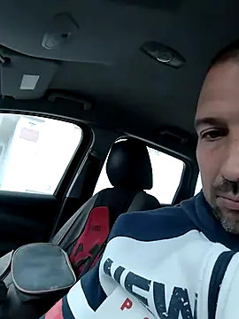 Snapshot of juandi21cm chatting on 03.04.25 juandi21cm online show from 03.04.25