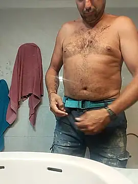 Snapshot of juandi21cm chatting on 09.18.25 juandi21cm online show from 09.18.25