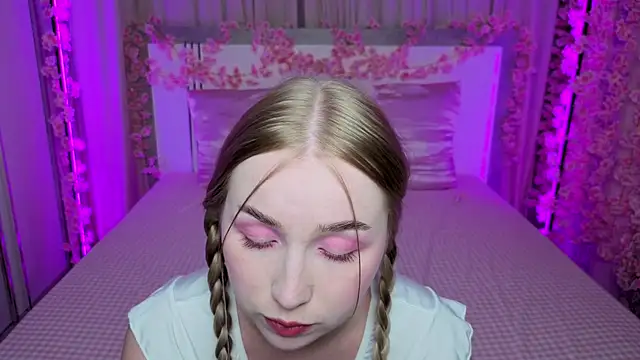 LilyStarlight online show from 07.09.26