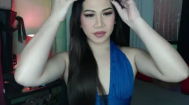 Snapshot of elise_bloom69 chatting on 03.15.25 elise bloom69 online show from 03.15.25