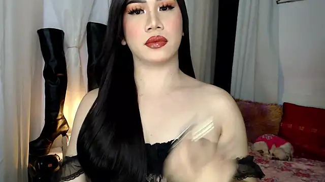 Snapshot of elise_bloom69 chatting on 12.03.25 elise bloom69 online show from 12.03.25