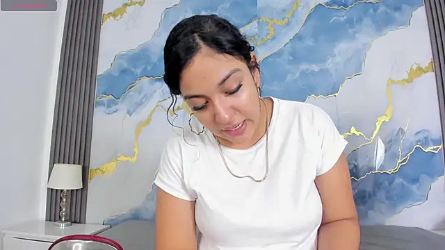 Snapshot of Kylieandjhonny chatting on 11.28.25 Kylieandjhonny online show from 11.28.25