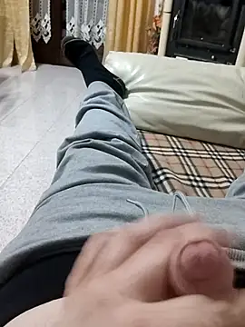 Snapshot of manuel9428 chatting on 03.17.25 manuel9428 online show from 03.17.25