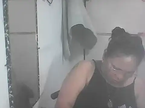 hotwet mama4uxx online show from 03.06.25