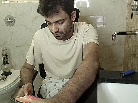 Snapshot of king_kong_india1 chatting on 10.05.25 king kong india1 online show from 10.05.25