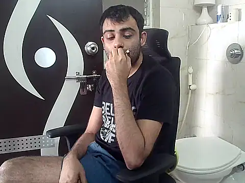 Snapshot of king_kong_india1 chatting on 01.15.26 king kong india1 online show from 01.15.26