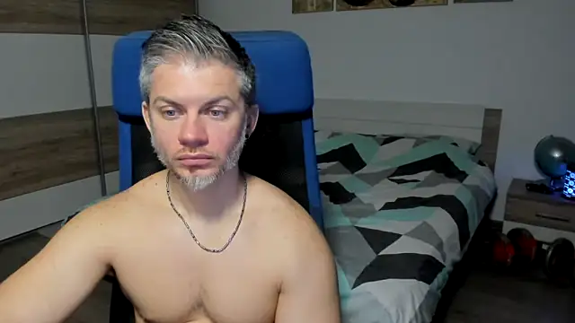 Snapshot of RobbyShawz chatting on 01.27.25 RobbyShawz online show from 01.27.25