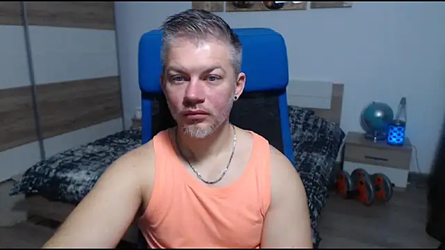 Snapshot of RobbyShawz chatting on 11.06.25 RobbyShawz online show from 11.06.25