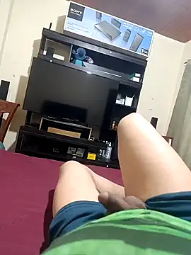 Snapshot of Damemon04 chatting on 01.09.25 Damemon04 online show from 01.09.25