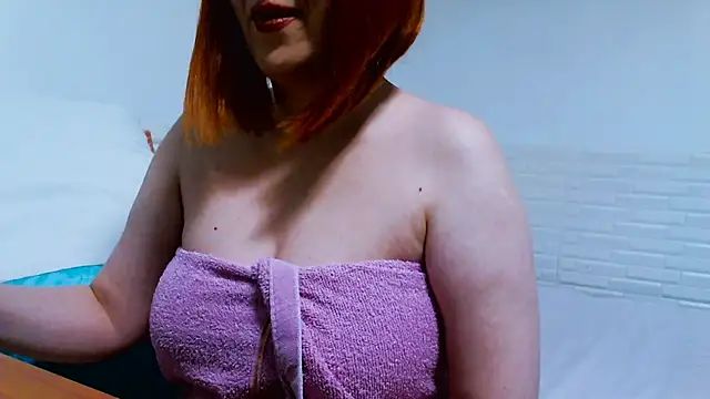 Snapshot of MashaYeah777 chatting on 11.22.25 MashaYeah777 online show from 11.22.25