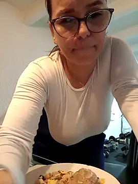 MariaPau 83 online show from 03.04.25