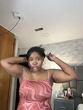 Snapshot of Rianamanson chatting on 02.15.25 Rianamanson online show from 02.15.25