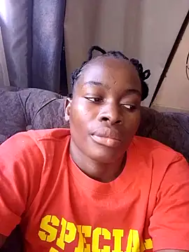 Snapshot of _cutemelania chatting on 02.17.25 cutemelania online show from 02.17.25