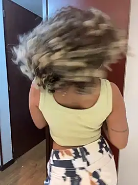 Snapshot of Belkaj chatting on 09.20.25 Belkaj online show from 09.20.25