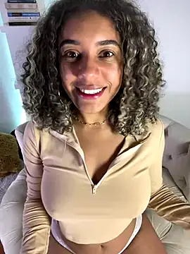 Snapshot of Belkaj chatting on 09.27.25 Belkaj online show from 09.27.25