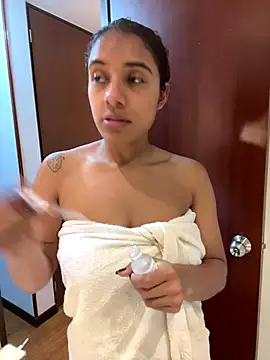 Snapshot of Belkaj chatting on 10.22.25 Belkaj online show from 10.22.25