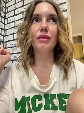 Snapshot of Chel_sea_ chatting on 12.14.24 Chel sea  online show from 12.14.24