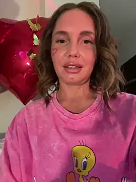 Snapshot of Chel_sea_ chatting on 02.15.25 Chel sea  online show from 02.15.25